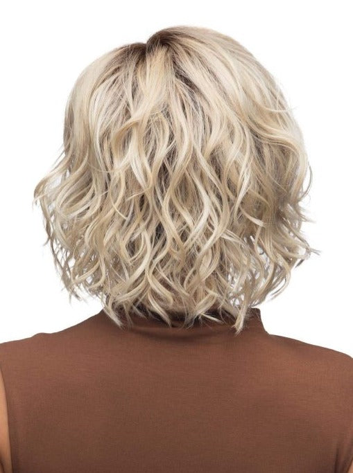 SUNLIT-BLONDE | Soft Blend of Sandy Blonde, Lightest Blonde and Iced Blonde with a Light Golden Brown Root