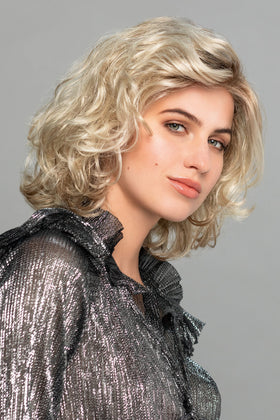 Modern Curl Lace