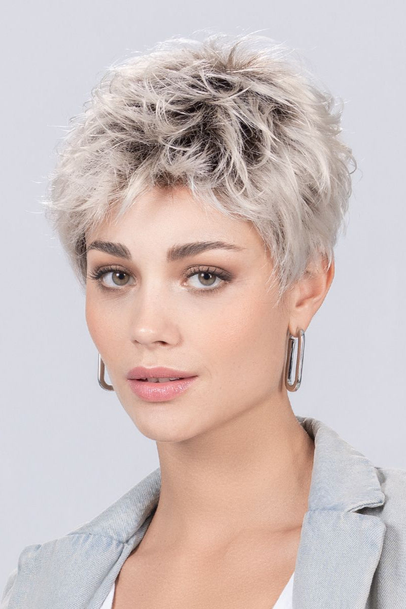 platinblonde rooted