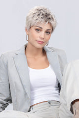 platinblonde rooted