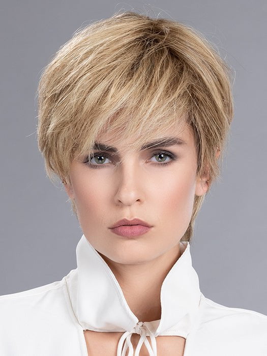SANDY BLONDE ROOTED